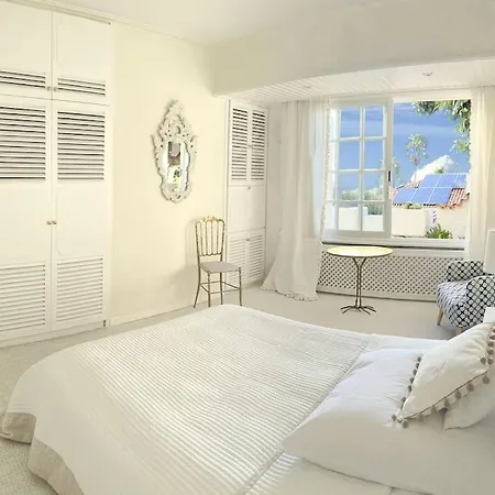 Casa Vina Sol * サンタ・ウルスラ